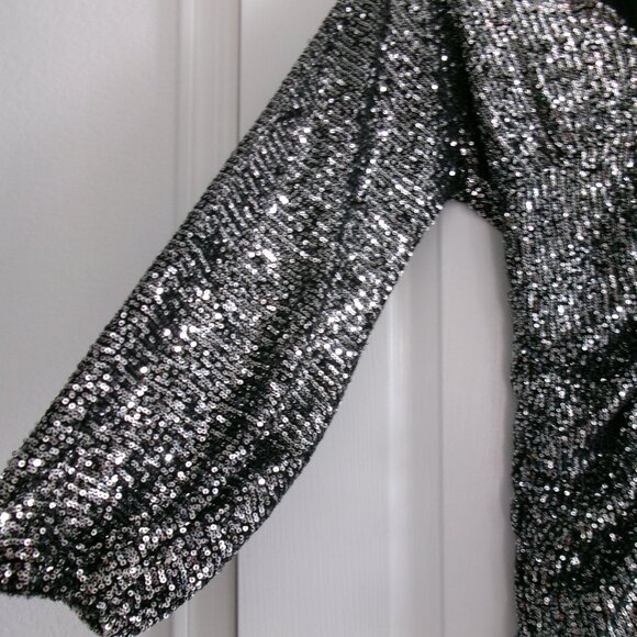 New ASTR The Label Black Sequin Silver Balloon Sleeve Ruched Mini Dress XS NWOT - Picture 6 of 13
